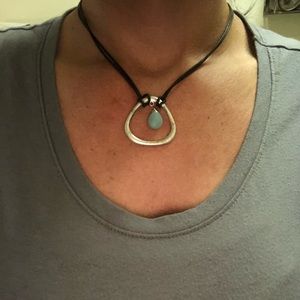Kenneth Cole reaction necklace